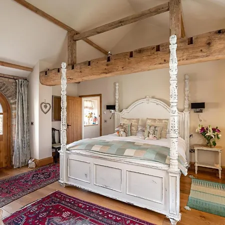 The Hideaway - Luxury Holiday home